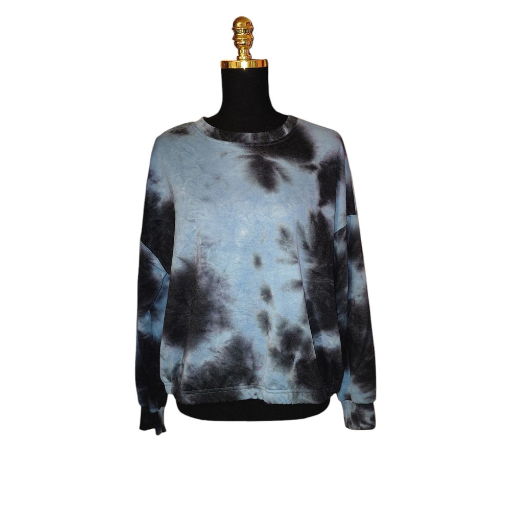 2/30 Ultra Flirt Black and Blue Crewneck Sweater with Tie-Dye Pattern